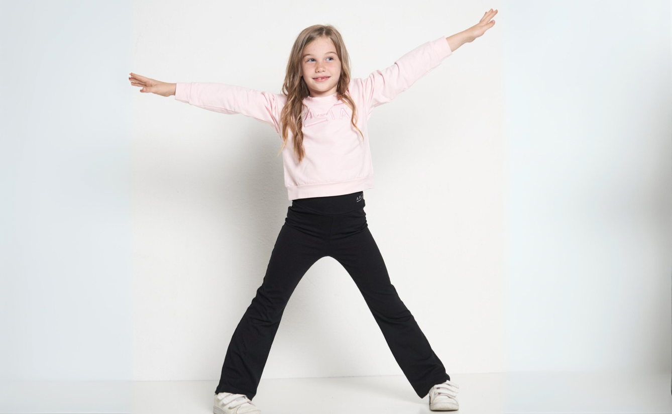 Mamma, non voglio più mettermi altri pantaloni a scuola. Solo quelli di Aria!